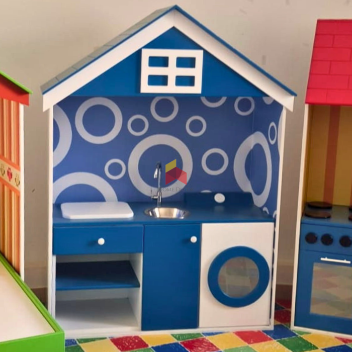 Facade Play Laundry Station